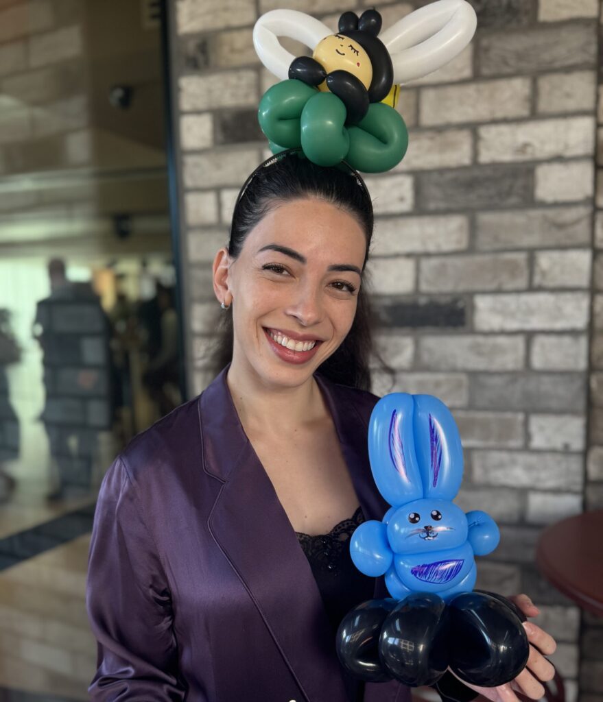 Mariah Stock Balloon Twisting Sydney